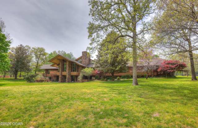 5594 Rivercrest Valley Drive Gallery 1