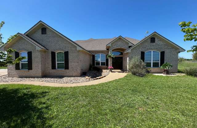 Beautiful Country Living in China Spring, Texas photos photos