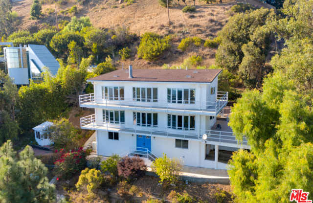 21733 Castlewood Dr - 21733 Castlewood Drive, Los Angeles County, CA 90265