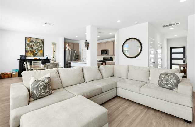 6815 Tiznow Lane Gallery 2