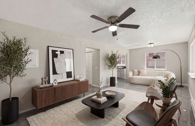 1309 Rufina Lane Unit 2 - 2 bedroom apartment one block from Meow Wolf Gallery 3