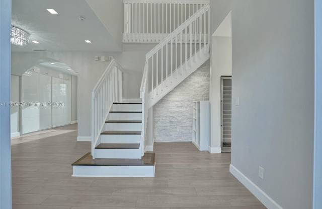 1654 E Harmony Lake Cir Gallery 3