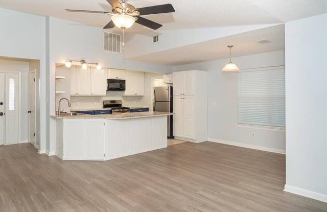511 Woodland Park Circle Gallery 3
