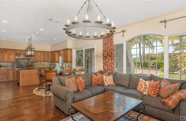 8182 High Society Way Gallery 2