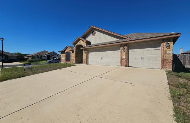 PRICE IMPROVEMENT - AVAILABLE NOW! Gallery 3