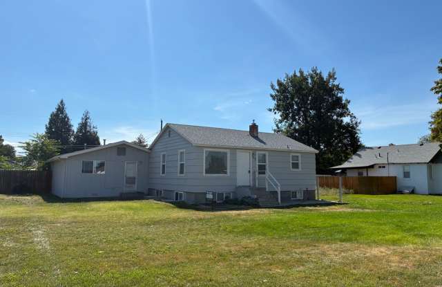 Hazel St Triplex Gallery 1