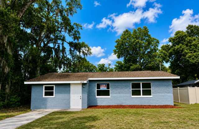 Tons of Living Space in this 3BR/1BA Zephyrhills Block Home with Large Fenced Yard! photos photos