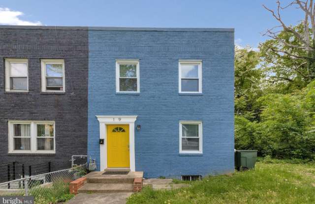 19 ATLANTIC Street SE Gallery 1