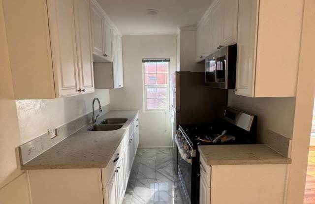 938 N. Spaulding Ave. photos photos