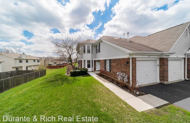 255 Green Knoll Lane - 255 Green Knoll Lane, Streamwood, IL 60107