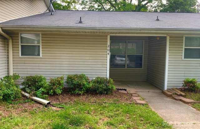 204 W Statesville Avenue photos photos