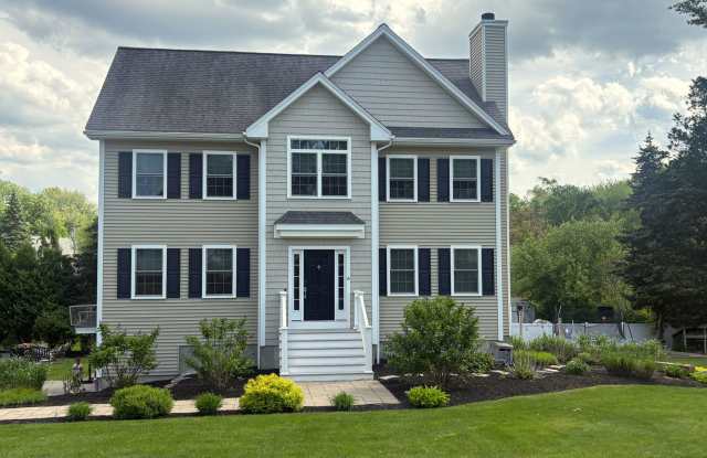 Impressive and meticulously maintained 4 bedroom Single Family Home in Tewksbury, MA photos photos