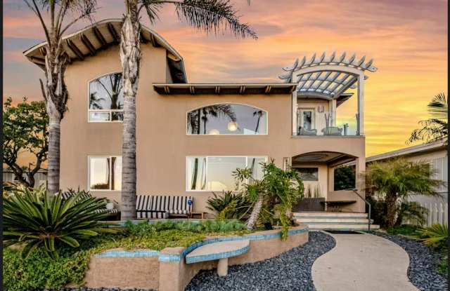 Beautiful Furnished Home 2 Blocks from the Beach photos photos