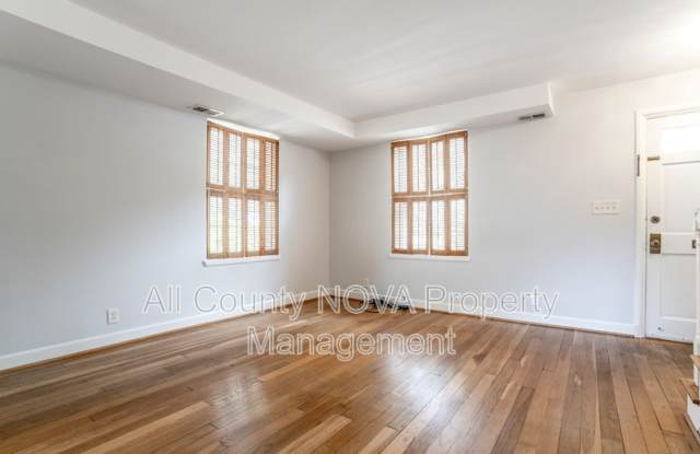 2925 S Dinwiddie St, Gallery 4