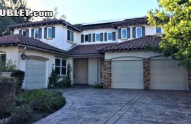 1396  S Creekside Dr - 1396 S Creekside Dr S, Chula Vista, CA 91915
