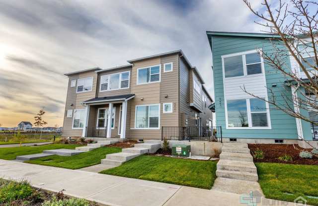 END OF SUMMER SPECIAL: 1-MONTH FREE RENT! Brand New Beautiful 2 Bd/2.5 Ba Home in Reed's Crossing Gallery 4