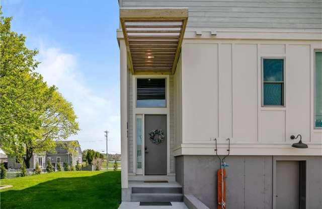 82 Ellery Road Gallery 2