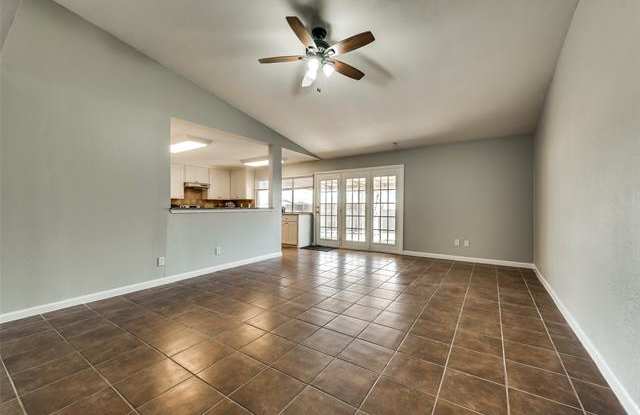 2042 Wildrose Gallery 3