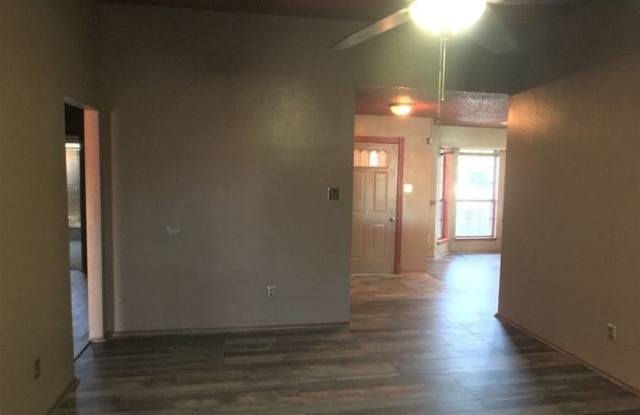 3029 Lawndale Drive Gallery 4