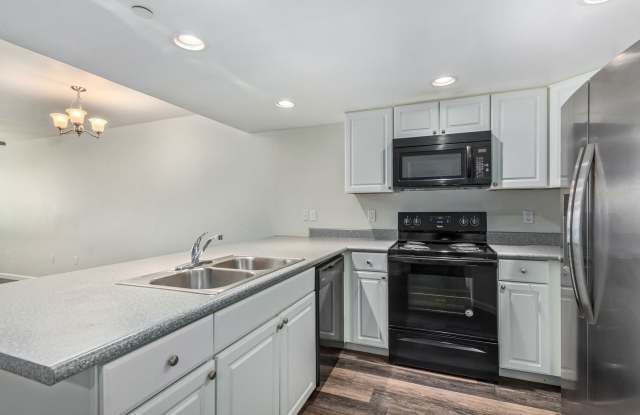 San Dominic Townhomes Gallery 4