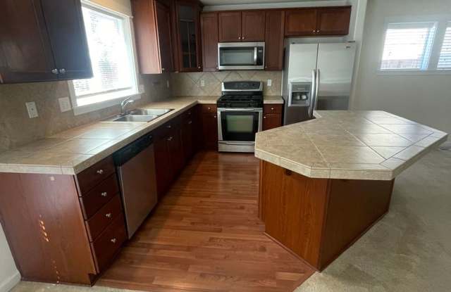 4124 Azalea Ave SE photos photos