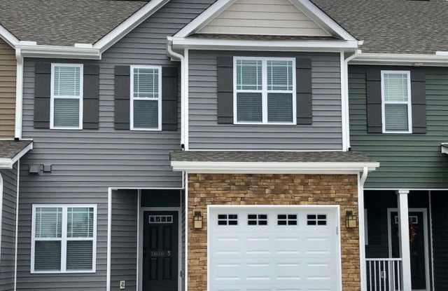 1808 Fox Den Way - 3 photos photos