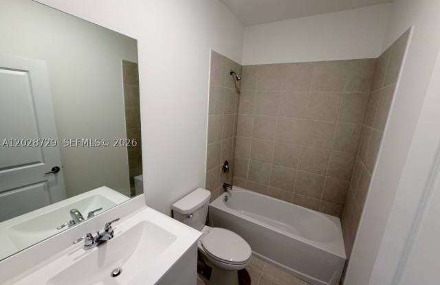 17928 SW 357th Ter Gallery 2