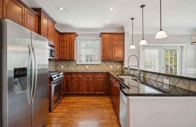 3775 Ashford Creek Avenue NE Gallery 4