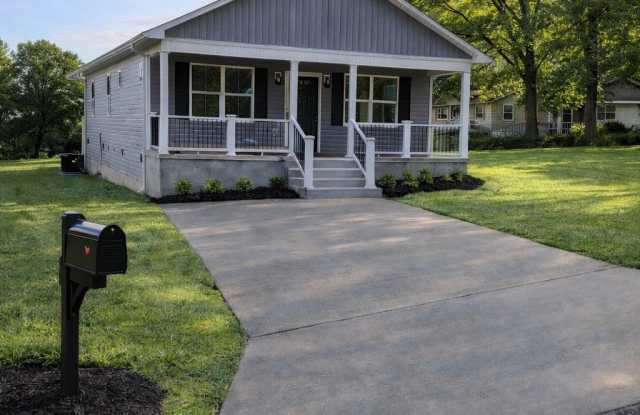 2150 Windsor Avenue photos photos