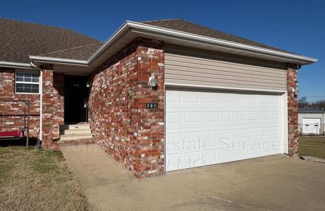 301 Excalibur Ct photos photos