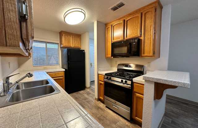 Cardinal Oaks Condominiums Gallery 2