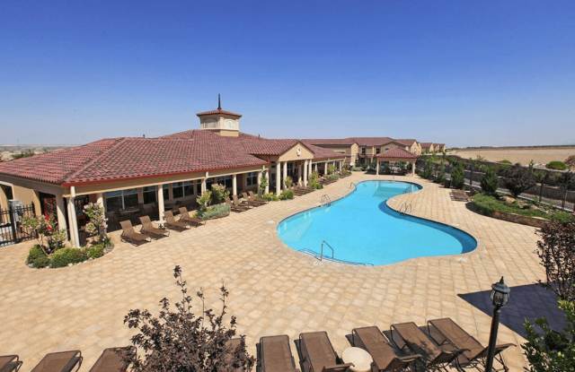 Lifestyles on the Reserve photos photos