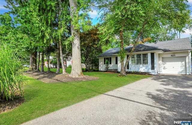 12 Leoson Parkway Gallery 2