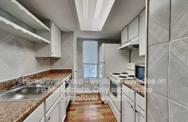 7431 Holly Hill Dr - 7431 Holly Hill Drive, Dallas, TX 75231