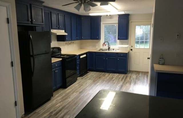 87 George St 2 - 87 George Street, Attleboro, MA 02703