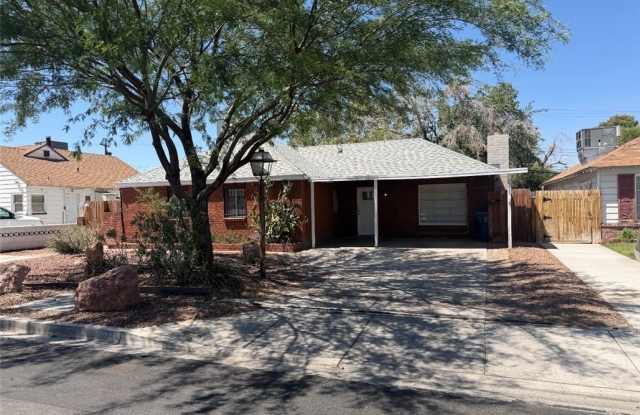 1311 Griffith Avenue Gallery 3