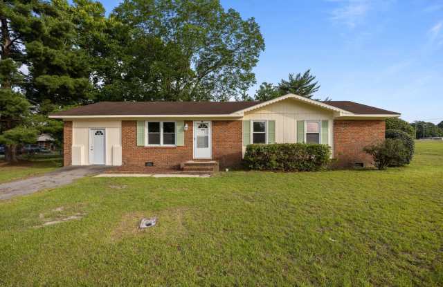 Newly Renovated 3 Bed/1.5 Bath photos photos