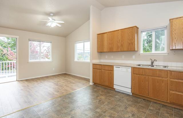 18185 Webster Rd photos photos