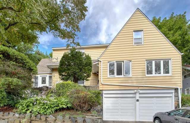 128 Chatterton Parkway photos photos