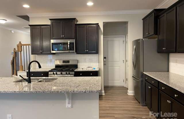 5044 Harris Woods Boulevard photos photos