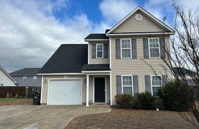 Great 2 Story 3 Bedroom, 2.5 Bath with Garage in Hope Mills! photos photos