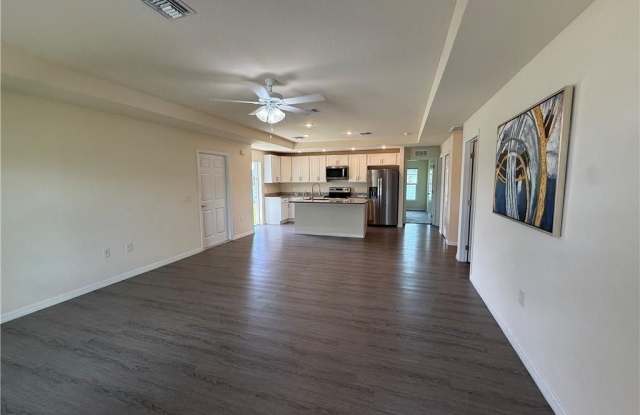 557 Oakshire Lane Gallery 3