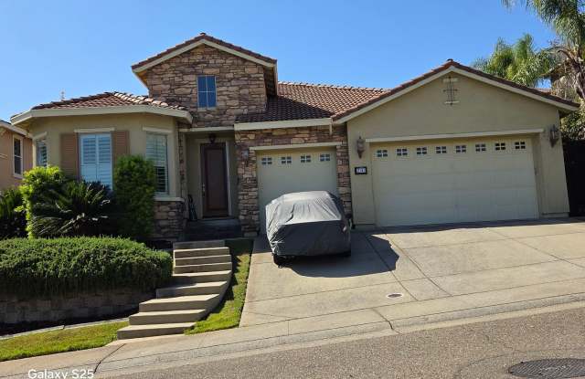Large Single Story 3 Bedroom + Den - Empire Ranch photos photos