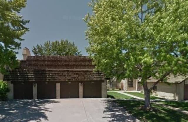 7250 Eastmoor Dr # 126 - 7250 East Princeton Avenue, Denver, CO 80237