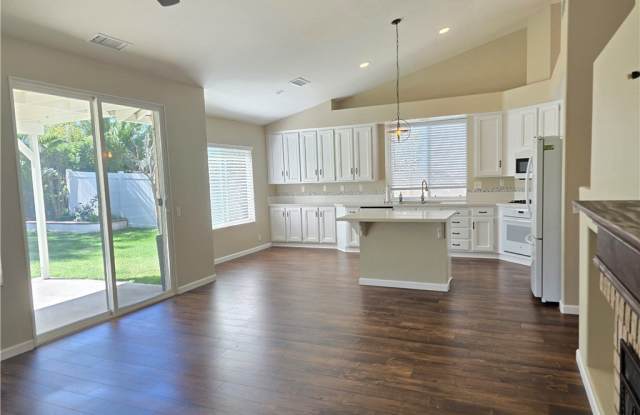 32355 Corte Zamora photos photos