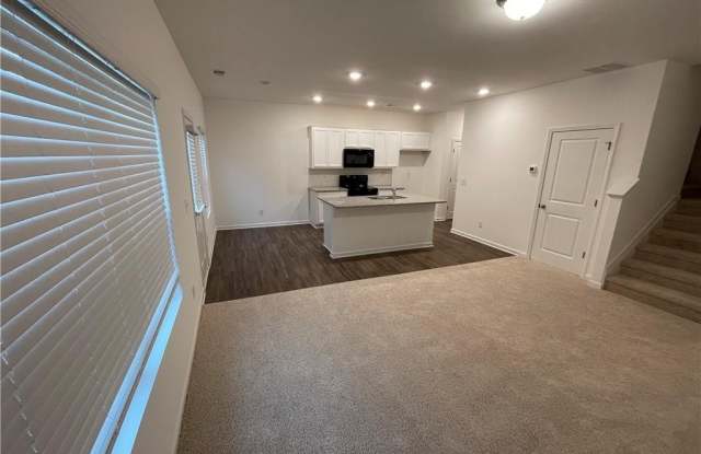 1003 Ramon Drive Gallery 2