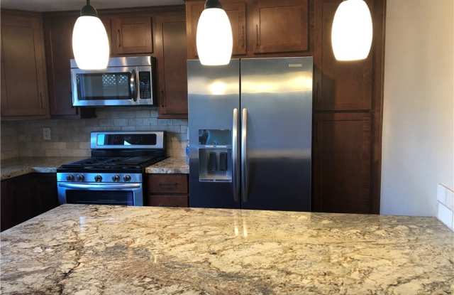 1513 Stonewood Court Gallery 2