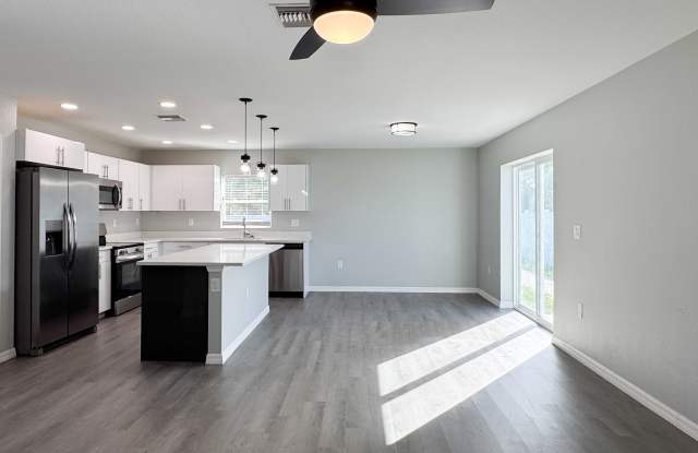 6827 San Bruno Dr Gallery 2