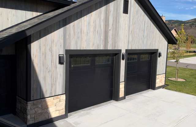 Luxury 6-Bedroom Home in Teton Reserve | Mountain Views | 4,950 Sq. Ft. | 3-Car Garage Gallery 3