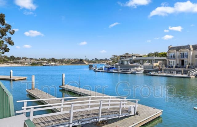 207 N Star Lane - 207 North Star Lane, Newport Beach, CA 92660